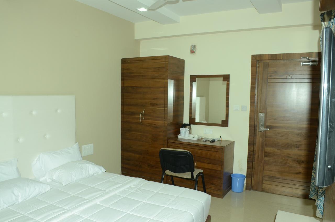 Blue Bay Resort Puri Exterior photo